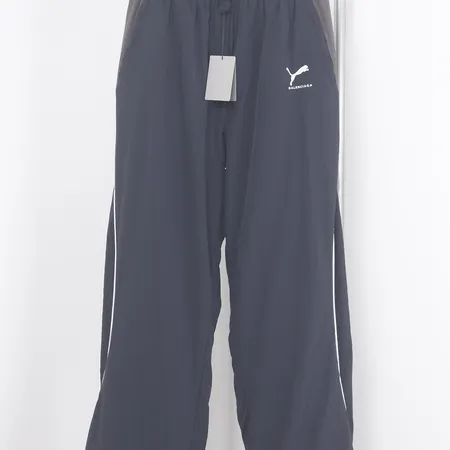 バレンシアガ カジュアルパンツ