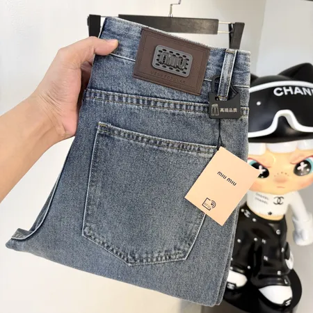 フェラガモ ジーンズ