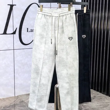 プラダ カジュアルパンツ