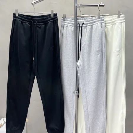 プラダ カジュアルパンツ