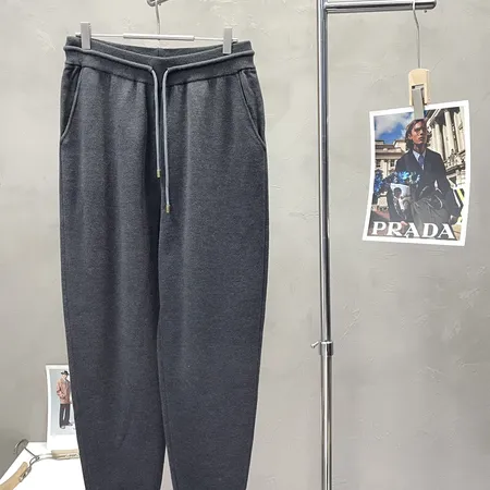 ルイヴィトン カジュアルパンツ