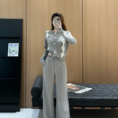 ストーンアイランド カジュアルパンツ