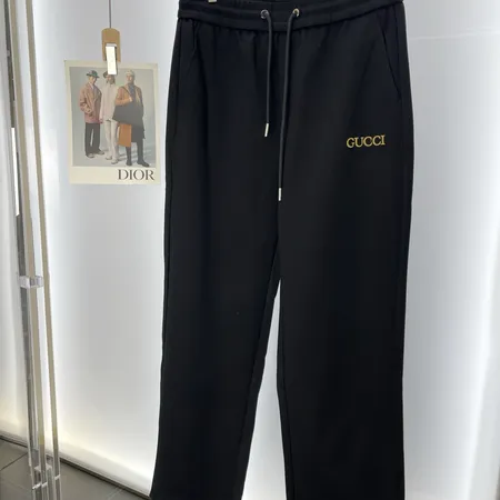 グッチ カジュアルパンツ