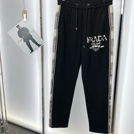 プラダ カジュアルパンツ