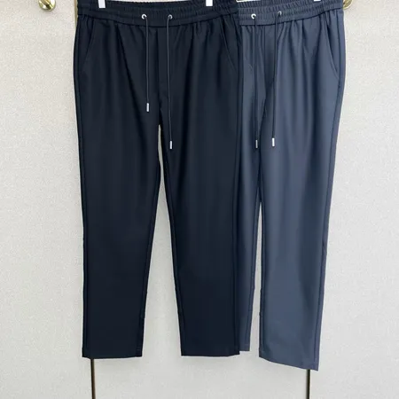 プラダ カジュアルパンツ