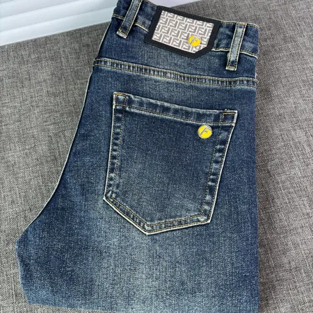 フェンディ ジーンズ