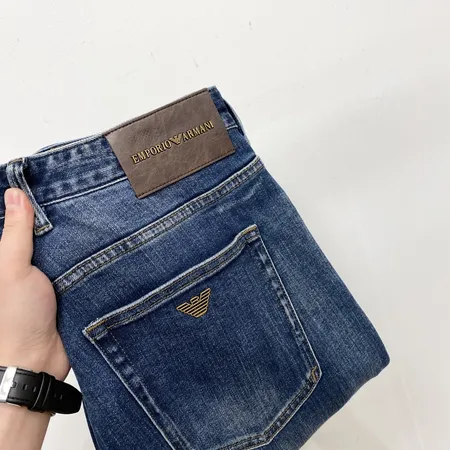 アルマーニ ジーンズ