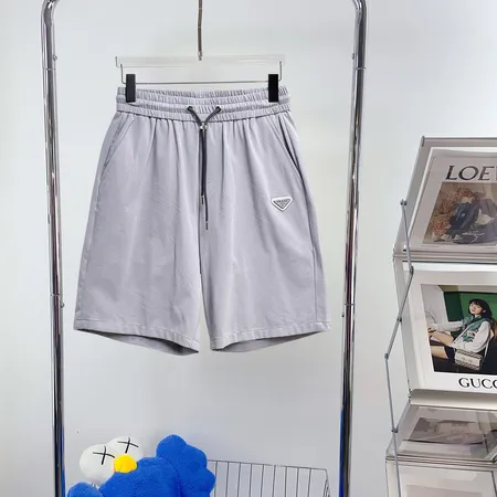 プラダ ショートパンツ