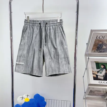 セリーヌ ショートパンツ