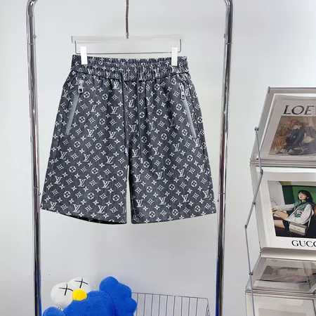 ルイヴィトン ショートパンツ