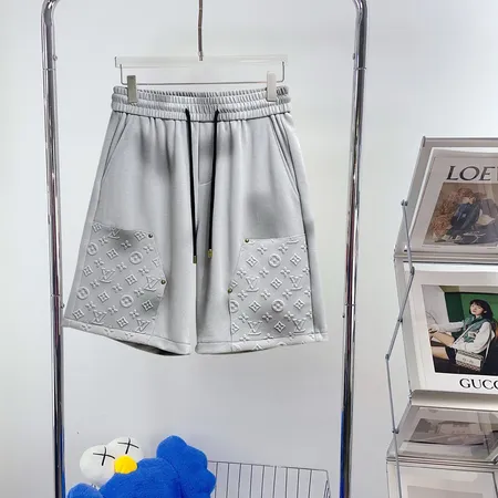 ルイヴィトン ショートパンツ