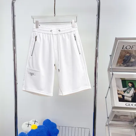 プラダ ショートパンツ