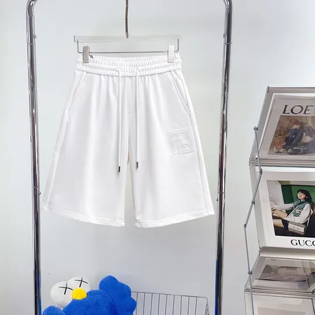 ヴェルサーチ ショートパンツ