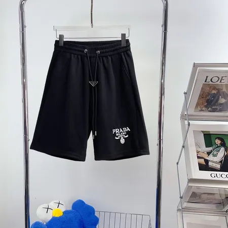 プラダ ショートパンツ