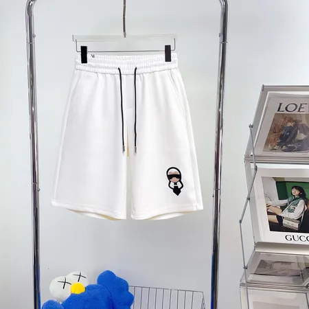 ヴェルサーチ ショートパンツ