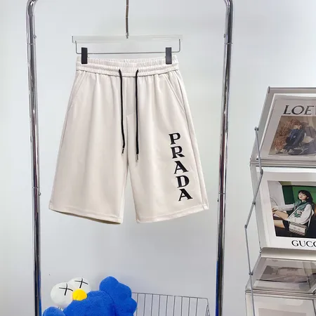 プラダ ショートパンツ