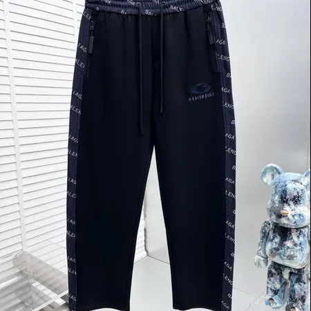 バレンシアガ カジュアルパンツ