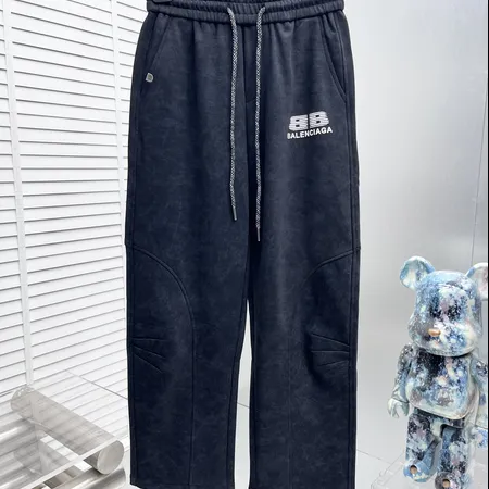 バレンシアガ カジュアルパンツ