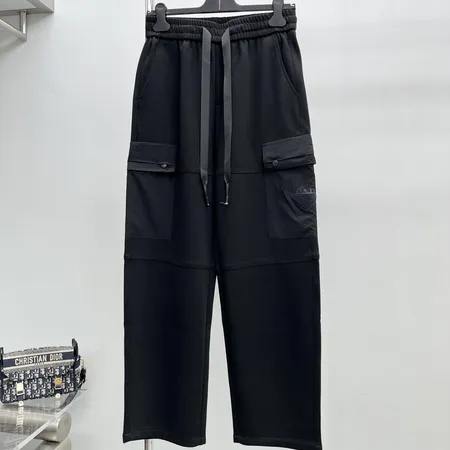 プラダ カジュアルパンツ