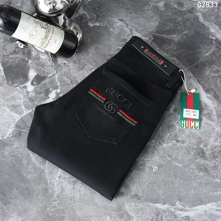 グッチ ジーンズ