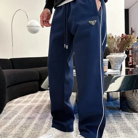 プラダ カジュアルパンツ