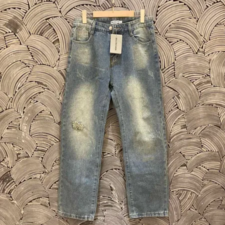 バレンシアガ ジーンズ