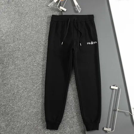 プラダ カジュアルパンツ