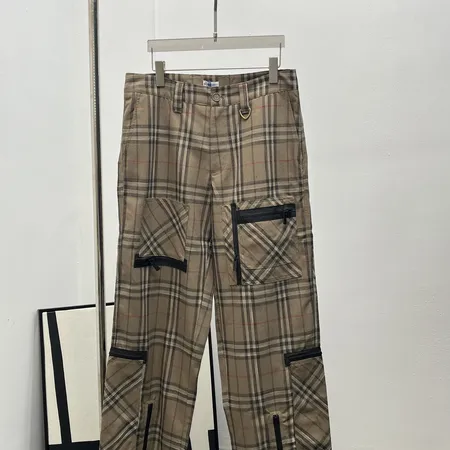 バーバリー ス カジュアルパンツ