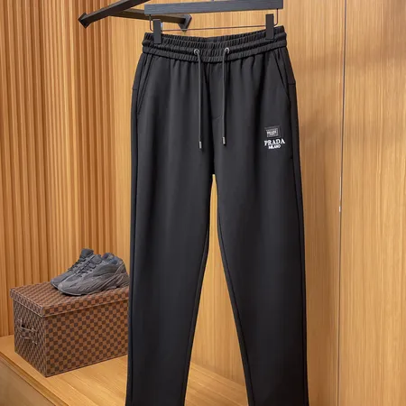 プラダ カジュアルパンツ