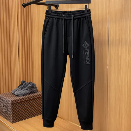 フェンディ カジュアルパンツ