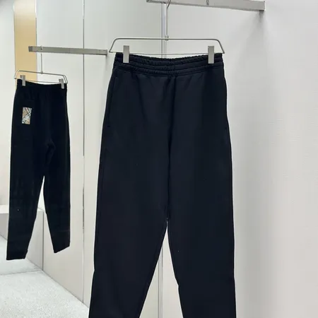 バーバリー ス カジュアルパンツ