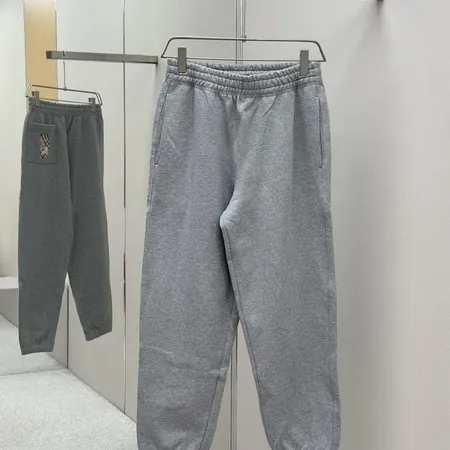 バーバリー ス カジュアルパンツ