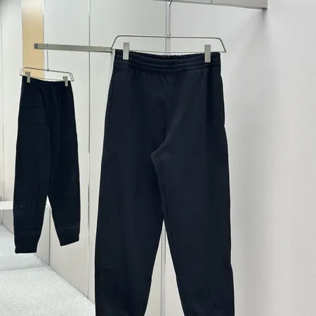 バーバリー ス カジュアルパンツ