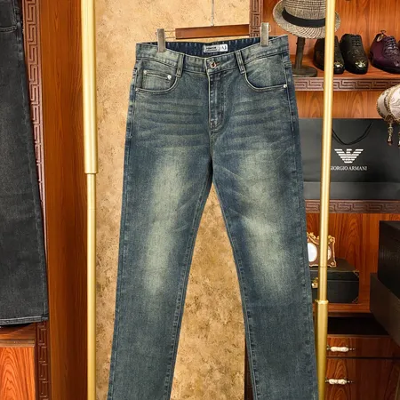 アルマーニ ジーンズ
