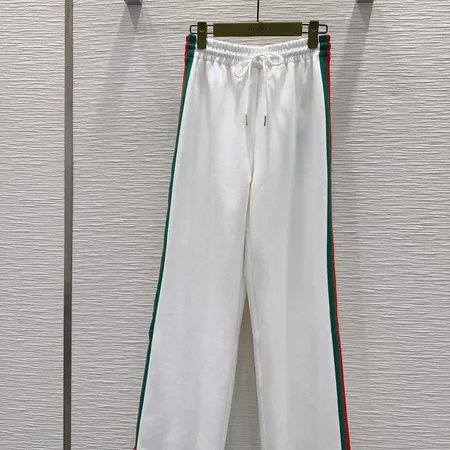 グッチ トレーニングパンツ