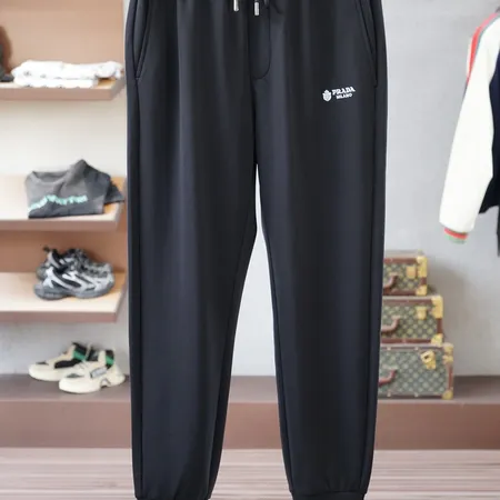 プラダ カジュアルパンツ