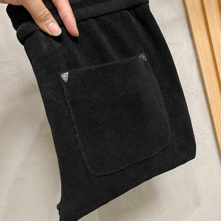 プラダ カジュアルパンツ