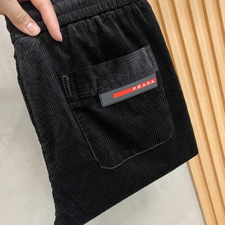 プラダ カジュアルパンツ