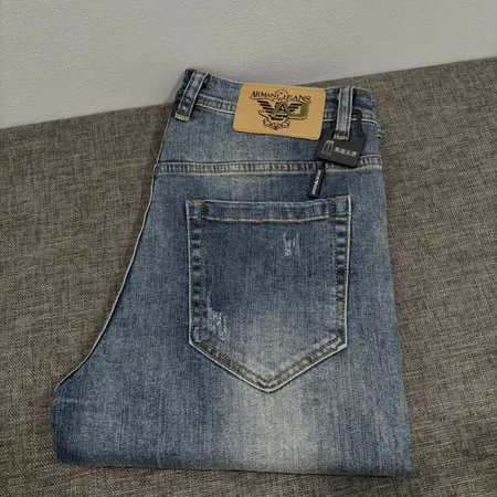 アルマーニ ジーンズ