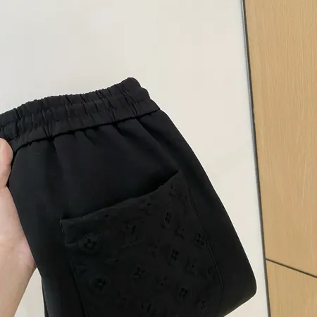 ルイヴィトン カジュアルパンツ