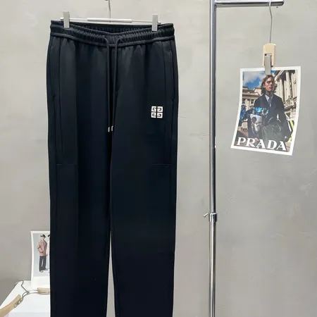 ジバンシィ カジュアルパンツ