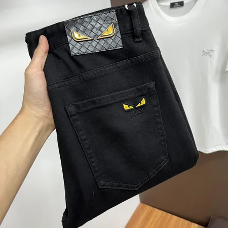 フェンディ ジーンズ