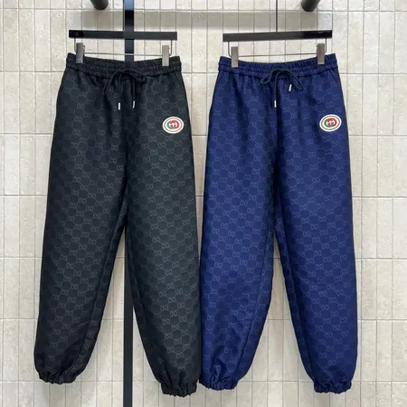 グッチ カジュアルパンツ