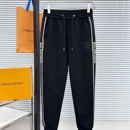 バレンシアガ カジュアルパンツ