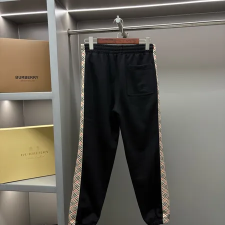 バーバリー ス カジュアルパンツ