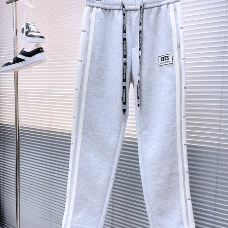 バレンシアガ カジュアルパンツ