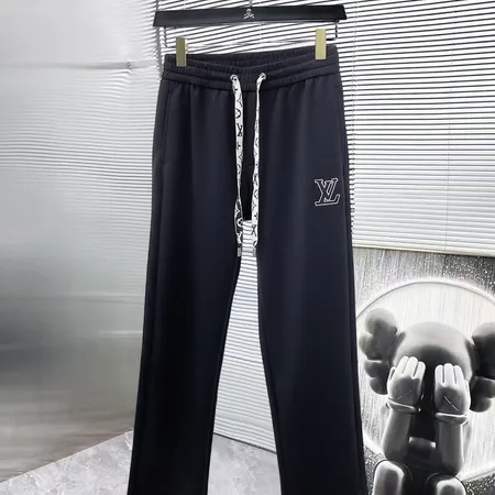 ルイヴィトン カジュアルパンツ