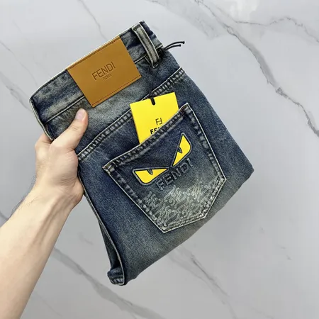 フェンディ ジーンズ