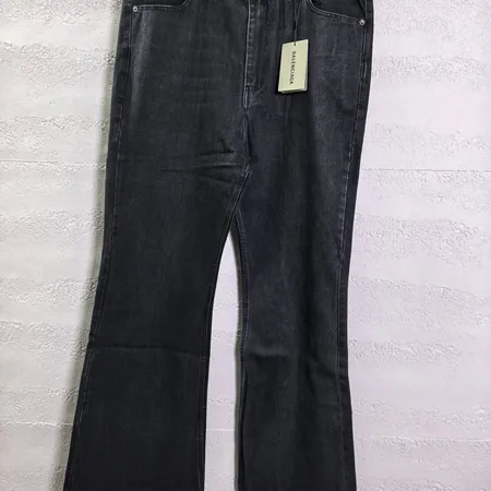 バレンシアガ ジーンズ