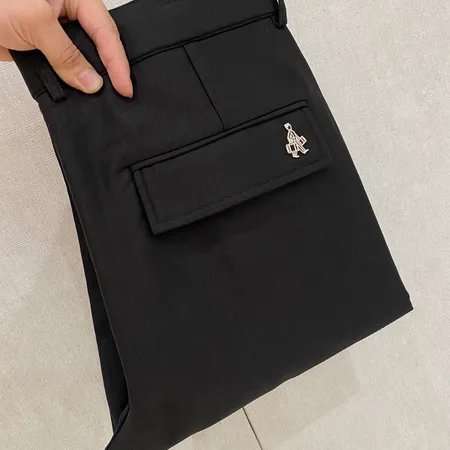 プラダ カジュアルパンツ